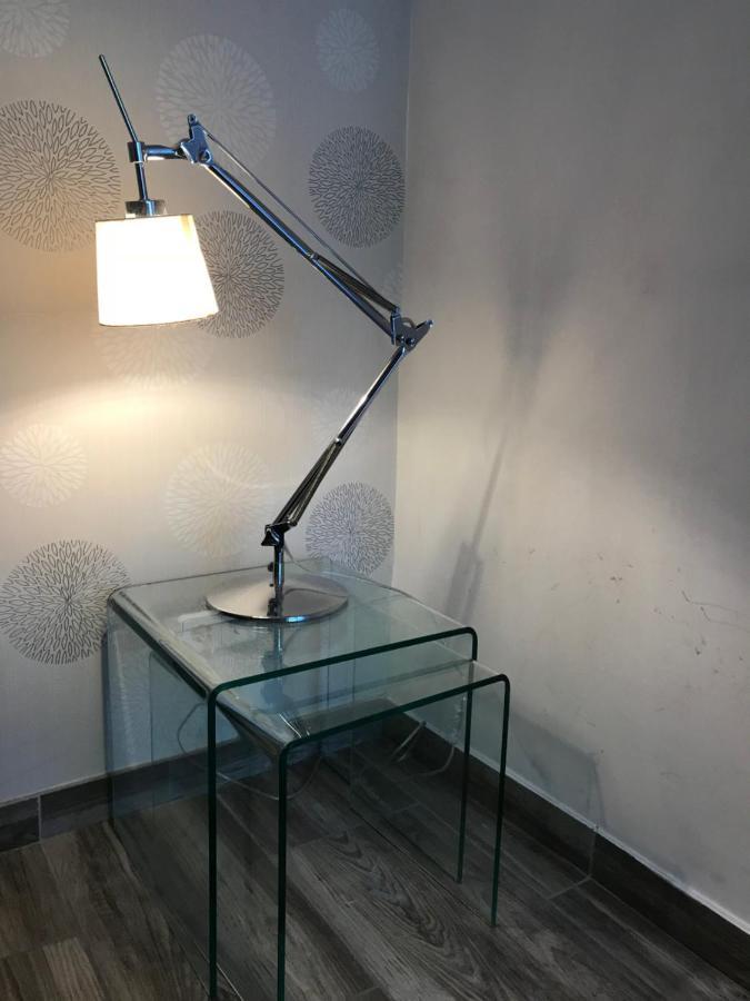 Designer With Terrace & Parking Appartement